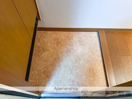 Ｙ．サイレントビレッジ山越[2LDK/55.41m2]の玄関