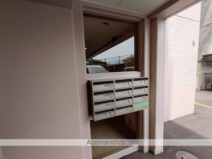 プレミュール[1LDK/42.38m2]の共用部1