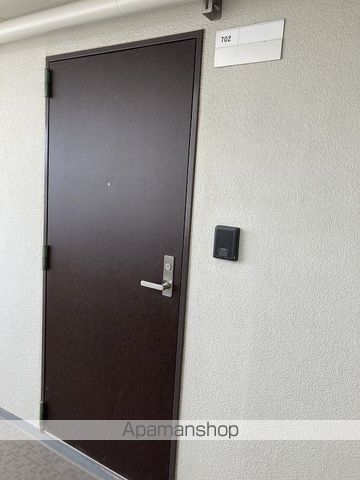 トーカンマンション東中通の玄関写真