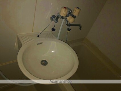 レオパレスＡＬＦＡＣＩＴＹ　Ｈ[1K/19.87m2]の洗面所