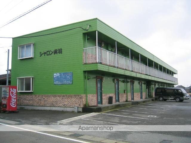シャロン呉羽