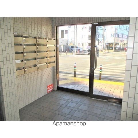 ハイツビクトリーの玄関写真