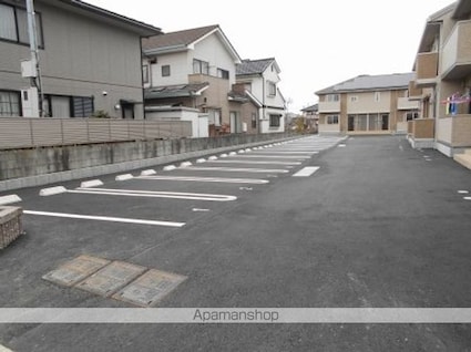 Ｄーｒｏｏｍいちご館　Ａ棟[2LDK/71.6m2]の共用部1