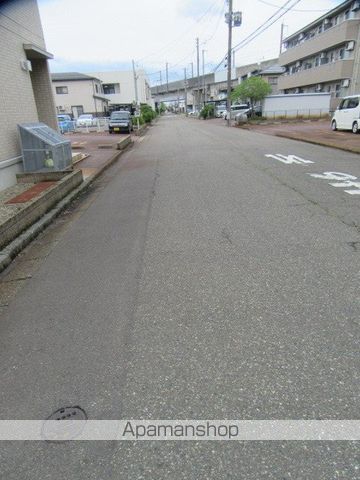 ロイヤルスクエアの周辺写真