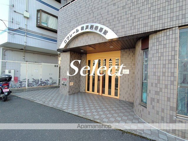 ロワレール横浜西壱番館の玄関写真