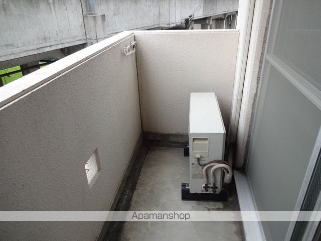 シティパレス高井田の内装写真