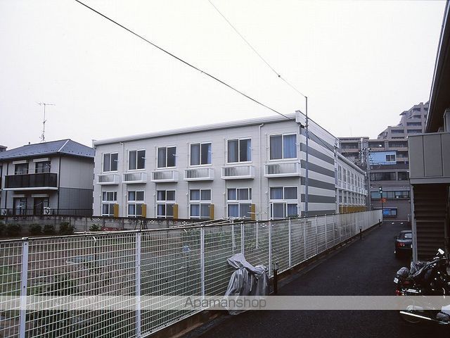 レオパレススプルース元木IIの外観写真