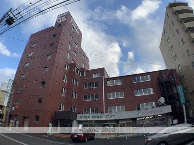 ドミ16中島公園の外観写真