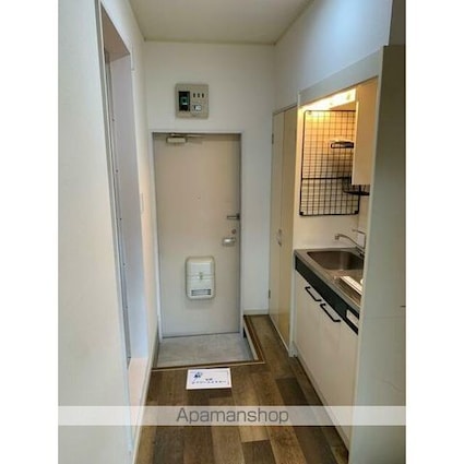 神奈川県横浜市西区境之谷[1K/16.38m2]の玄関