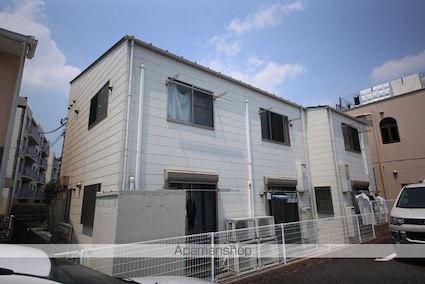 グランジェ南大沢[1R/23.8m2]の外観3