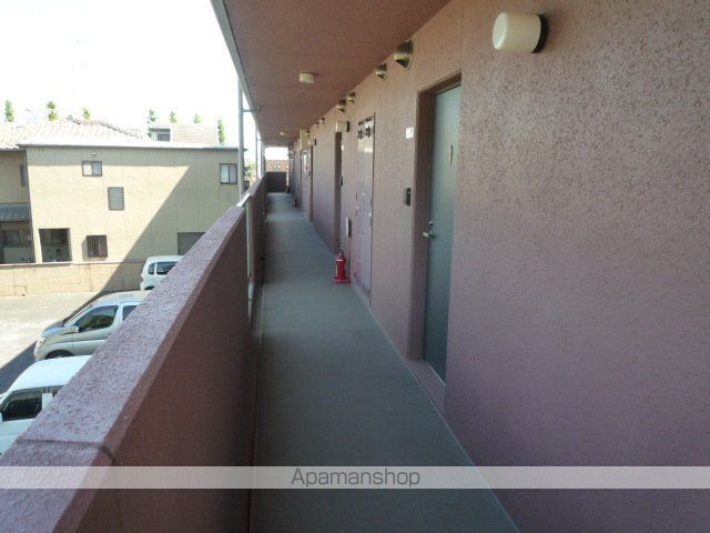 エルミナフラット御殿浜の玄関写真