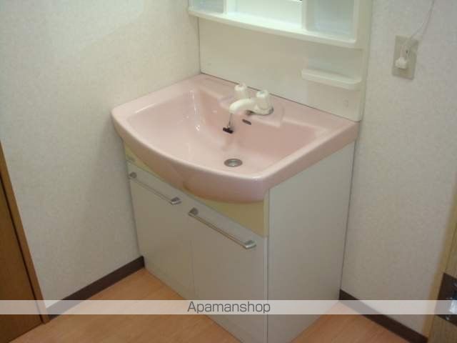 愛華ハイツの内装写真
