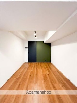 ＺＯＯＭ信濃町[2K/37.08m2]のリビング・居間