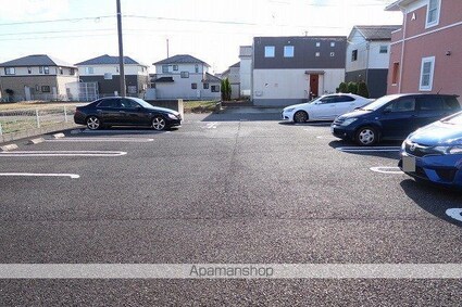 ラフィナート・パレＢ[1LDK/46.03m2]の駐車場