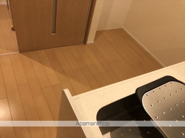 上高野薩田町マンションの内装写真