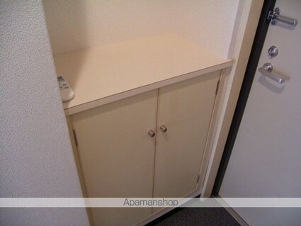 ライオンズマンション新中野第２[1R/16.77m2]の玄関