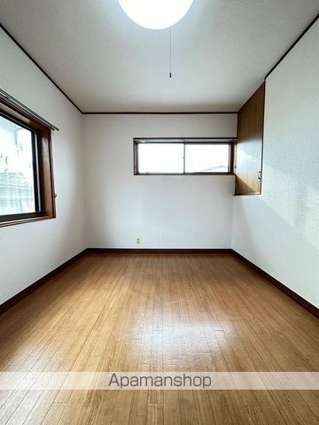 金沢市 2階建 築52年の内装写真
