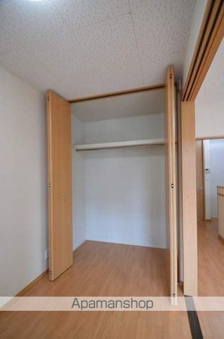 フラッツァ水江Aの内装写真