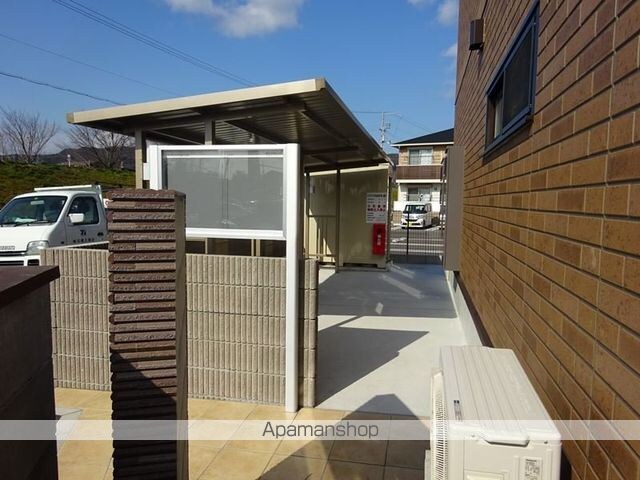 和歌山県和歌山市園部[2LDK/69.51m2]の共用部3