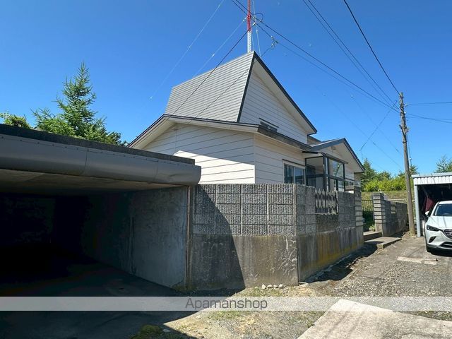 ＪＲ根室本線 釧路駅 バス乗車時間：32分 最寄りバス停で下車 徒歩5分 2階建 築58年の外観写真