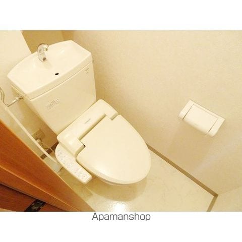 ヴァンドーム青葉の内装写真
