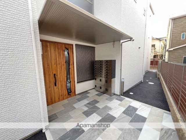 クリエオーレ東山町の玄関写真