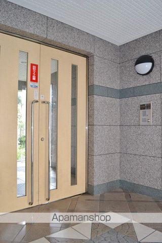 セントレジデンスの玄関写真