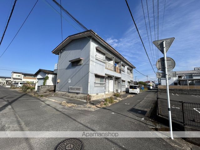 吉岡アパートの外観写真