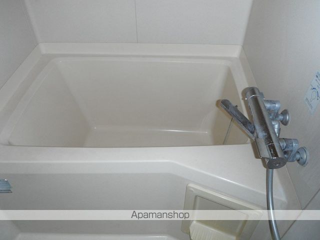 エトワール三津屋C棟の内装写真