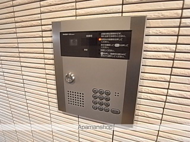 ナンディーヌトレーズのその他写真