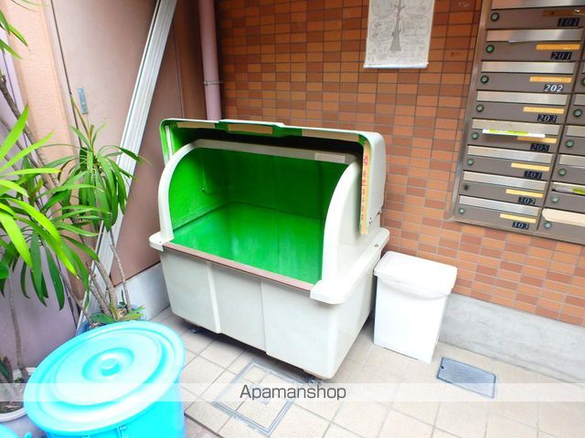 ルパッセURAKAWAの玄関写真