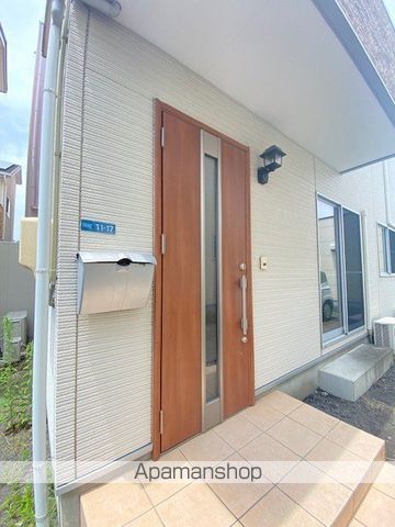 長崎南町戸建の玄関写真