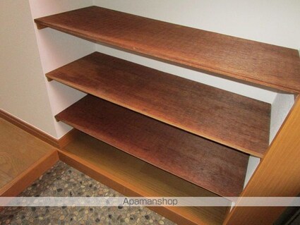 カリヨンコート[1K/28m2]の玄関