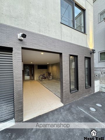 MINES福住の玄関写真