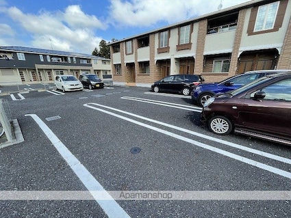 レジデンス・リオ　Ⅱ[1LDK/49.1m2]の駐車場1