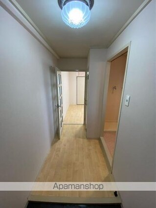 ヴィラ・アンソレイエ亀田町[1DK/32.27m2]の玄関