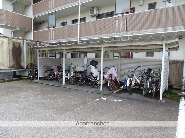 セレーヌ赤田の外観写真