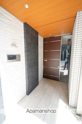 LA GRACIA四谷の玄関写真