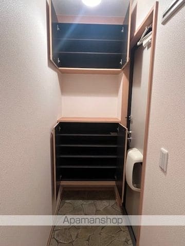 広島市佐伯区 2階建 築19年の内装写真