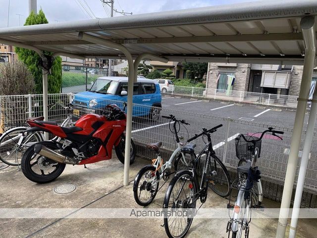 レオパレスサウスヒルパレスの玄関写真