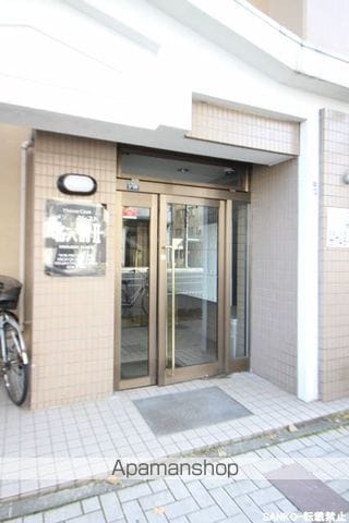 メゾンクレスト北大前IIの玄関写真