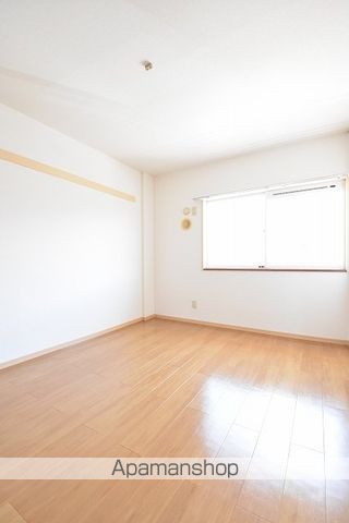 クローバーヒルズIIの内装写真