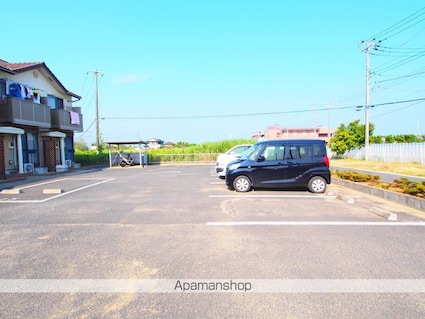 茨城県鹿嶋市平井東３丁目[2LDK/59.4m2]の駐車場1