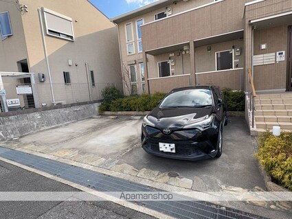 コンフォール浅香[1LDK/40.95m2]の駐車場