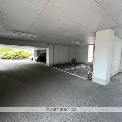 セジュール[3LDK/64.1m2]の駐車場1