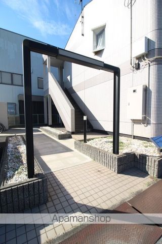 パープルメゾンIIの玄関写真
