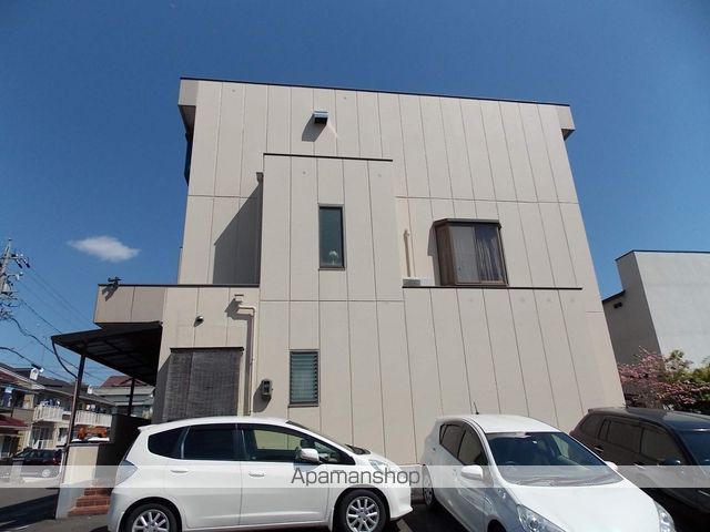 マンション若山の外観写真