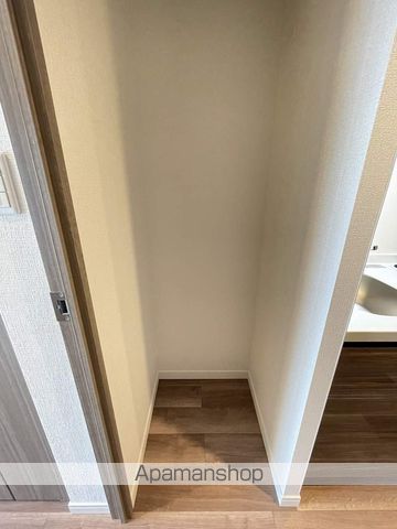 SーRESIDENCE茶屋ヶ坂 平面駐車場ありの内装写真