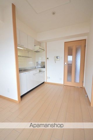 ジュネスパラシオン豊原IIの玄関写真