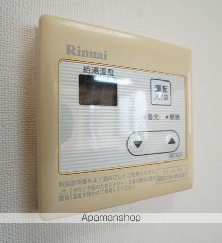 URARAIIの内装写真